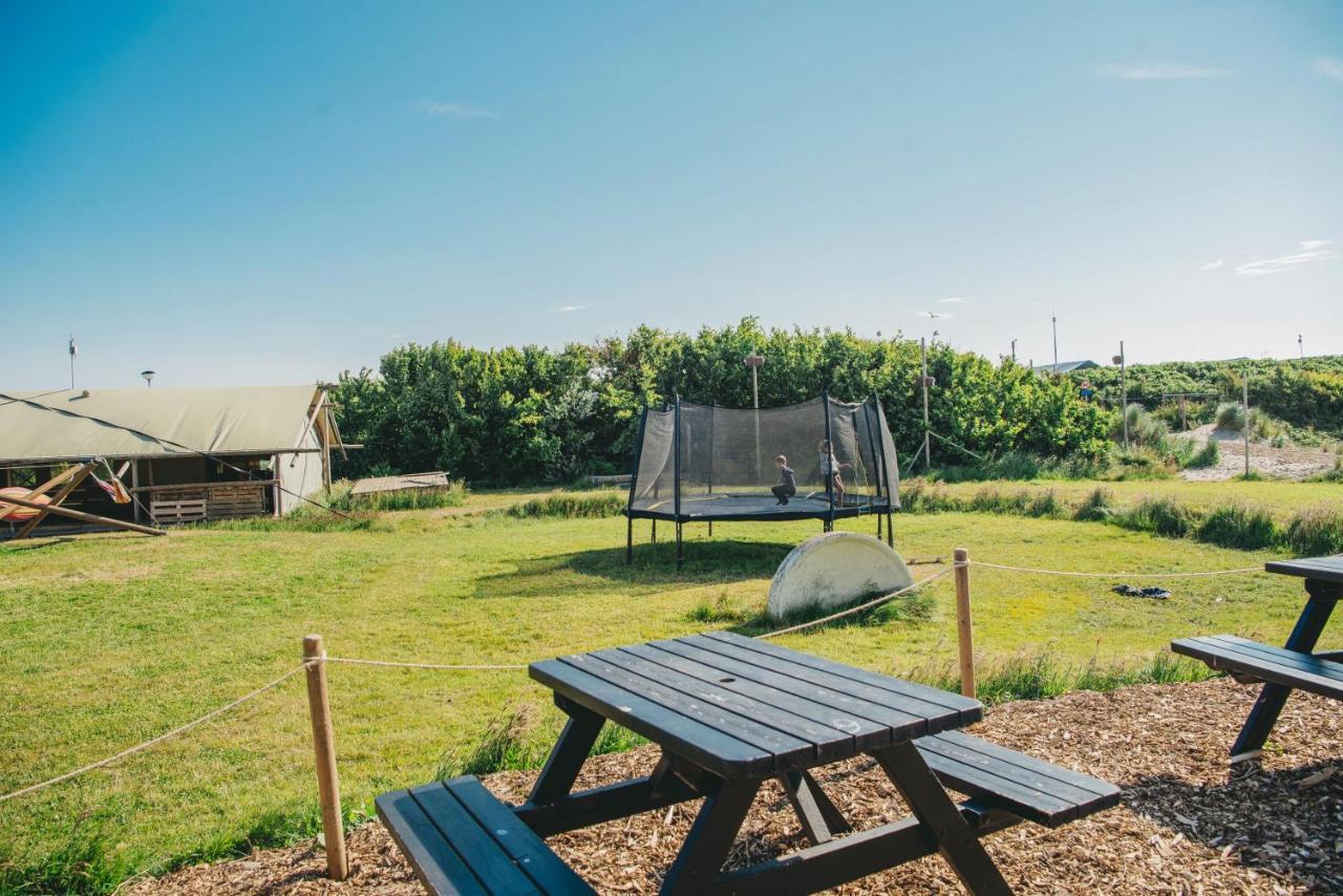 Family & Surfhostel * Petten